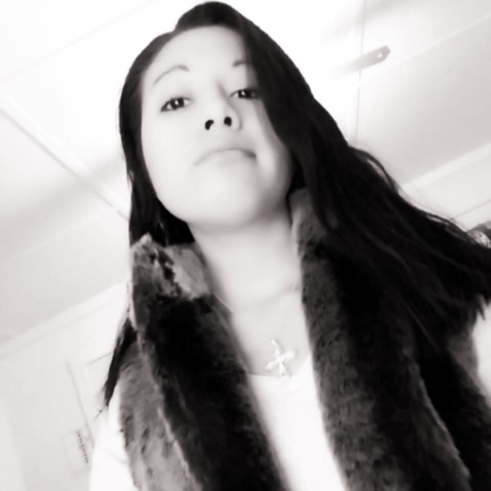 Meet your Posher, Carina